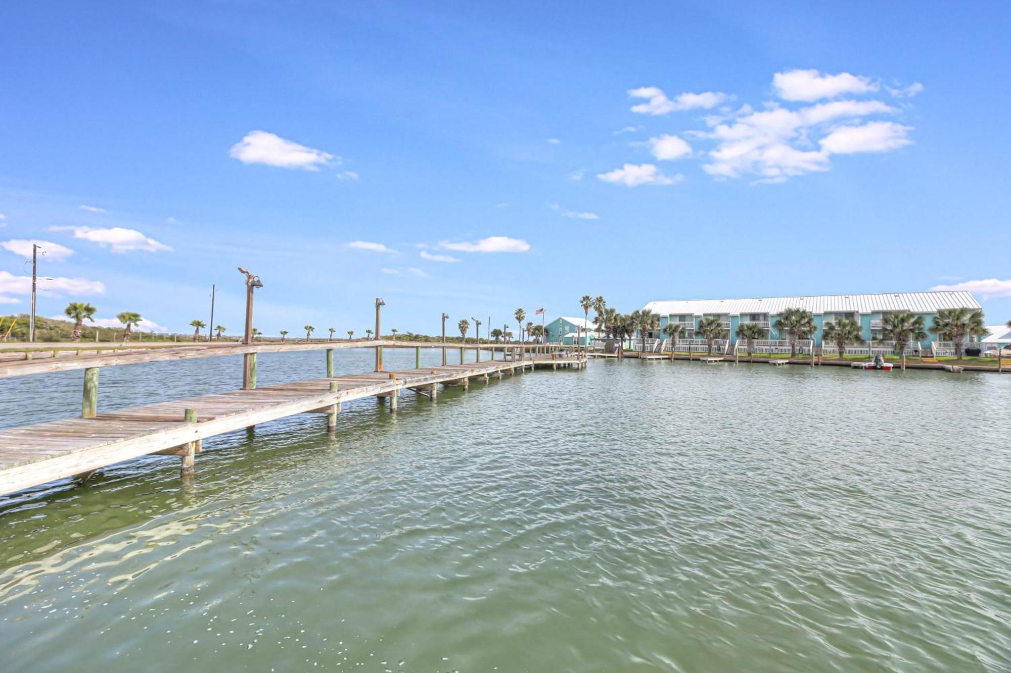 Bayfront Kontiki Apartment Rockport Exterior photo